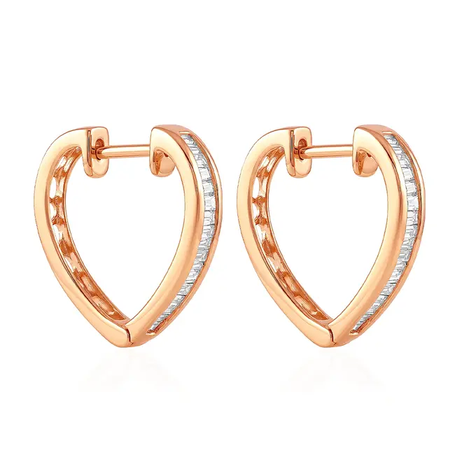 Par de Brincos Argola Coração em Ouro Rose com Diamantes totalizando 20 Pts.