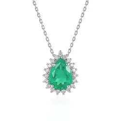Pingente de Ouro Branco com Corrente, 19 Diamantes e Esmeralda Colombiana Gota de 2,48 Cts.