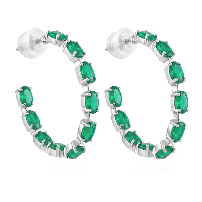 Par de Brincos Meia Argola de Ouro Branco com Esmeraldas  totalizando 4,80 Cts.