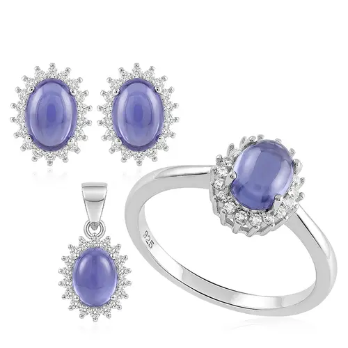 Conjunto Par de Brincos, Pingente e Anel de Prata com Diamantes de Laboratório e Tanzanita Cabochon.