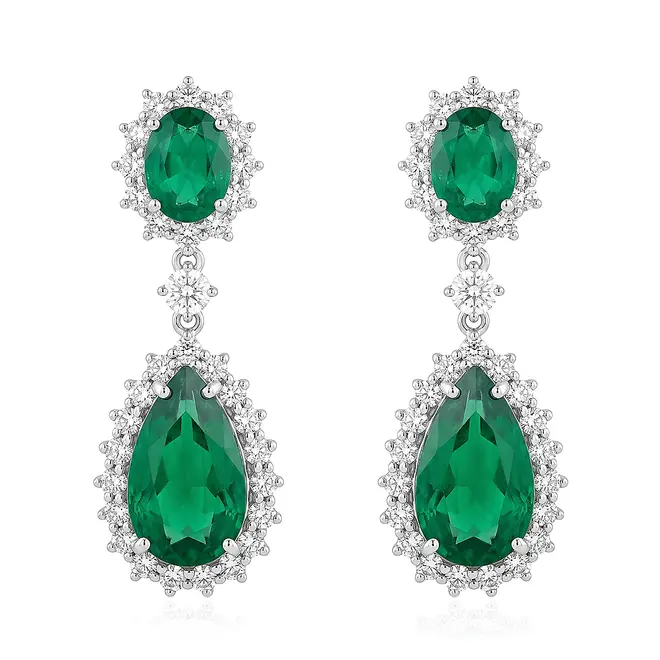 Par de Brincos Trabalhado de Ouro Branco com Diamantes e Esmeraldas.