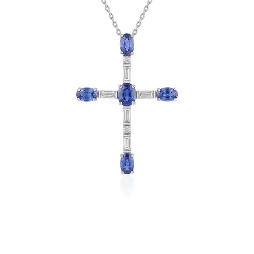 Pingente Cruz em Ouro Branco com Corrente, Diamante e Safiras.