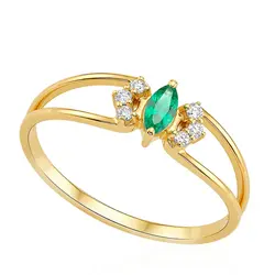 Anel Trabalhado de Ouro Amarelo com Diamantes e Esmeralda 126198