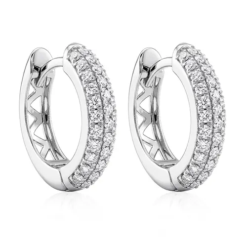 Par de Brincos Argola Trabalhado em Ouro Branco com 78 Diamantes totalizando 63 Pts.